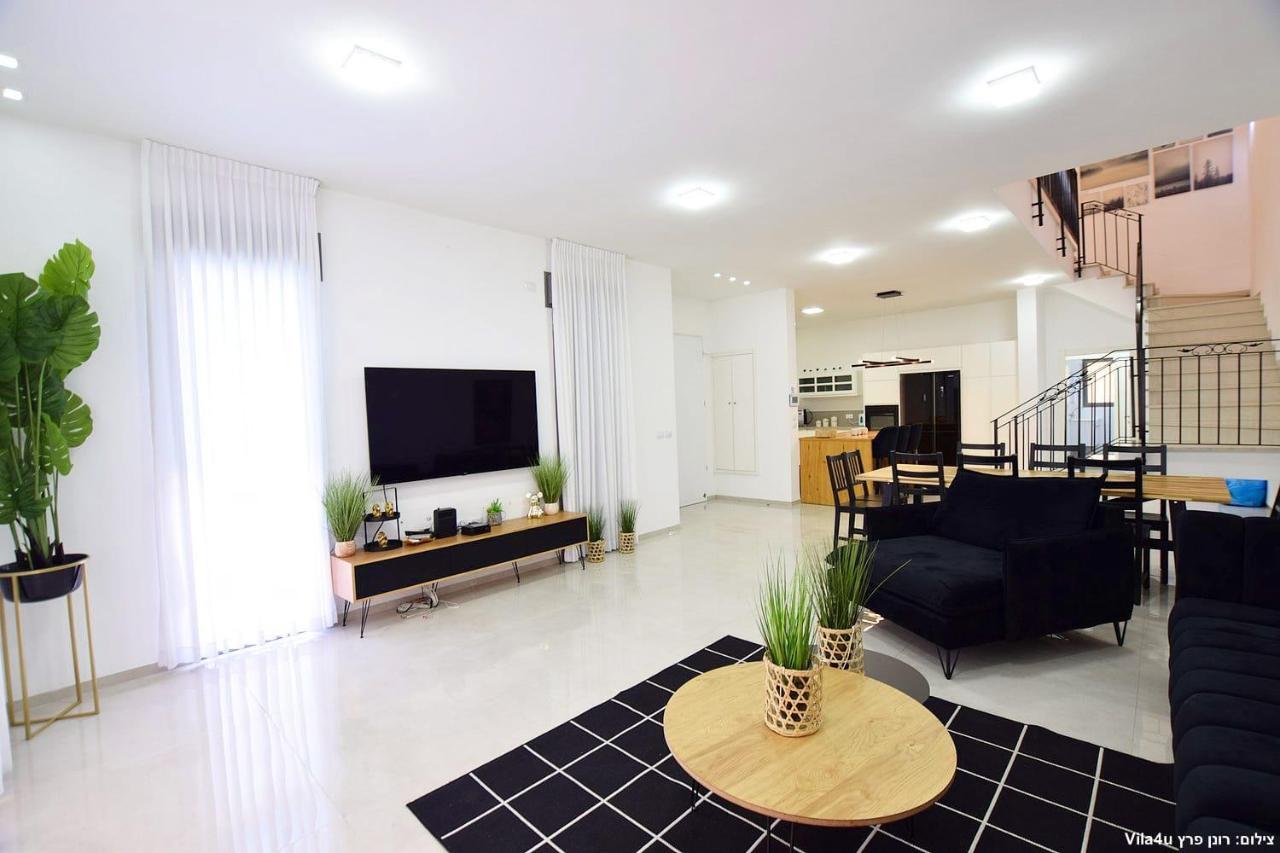אמה וילה ריזורט Villa Hadera Exterior foto